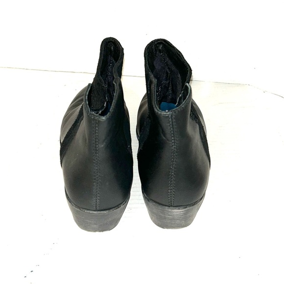 Emu Carlise Wedge Heel Ankle Booties Boots Black Suede Leather Size 8.5 READ - Picture 4 of 13